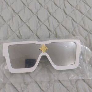 Mirrored framed white shades